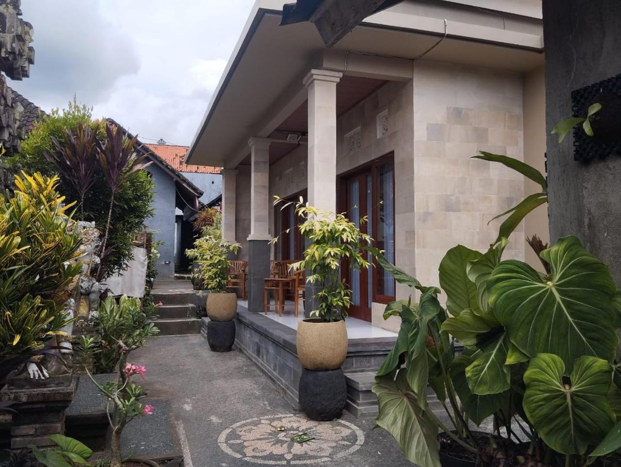 Tirta Sari House * Ubud (Bali)