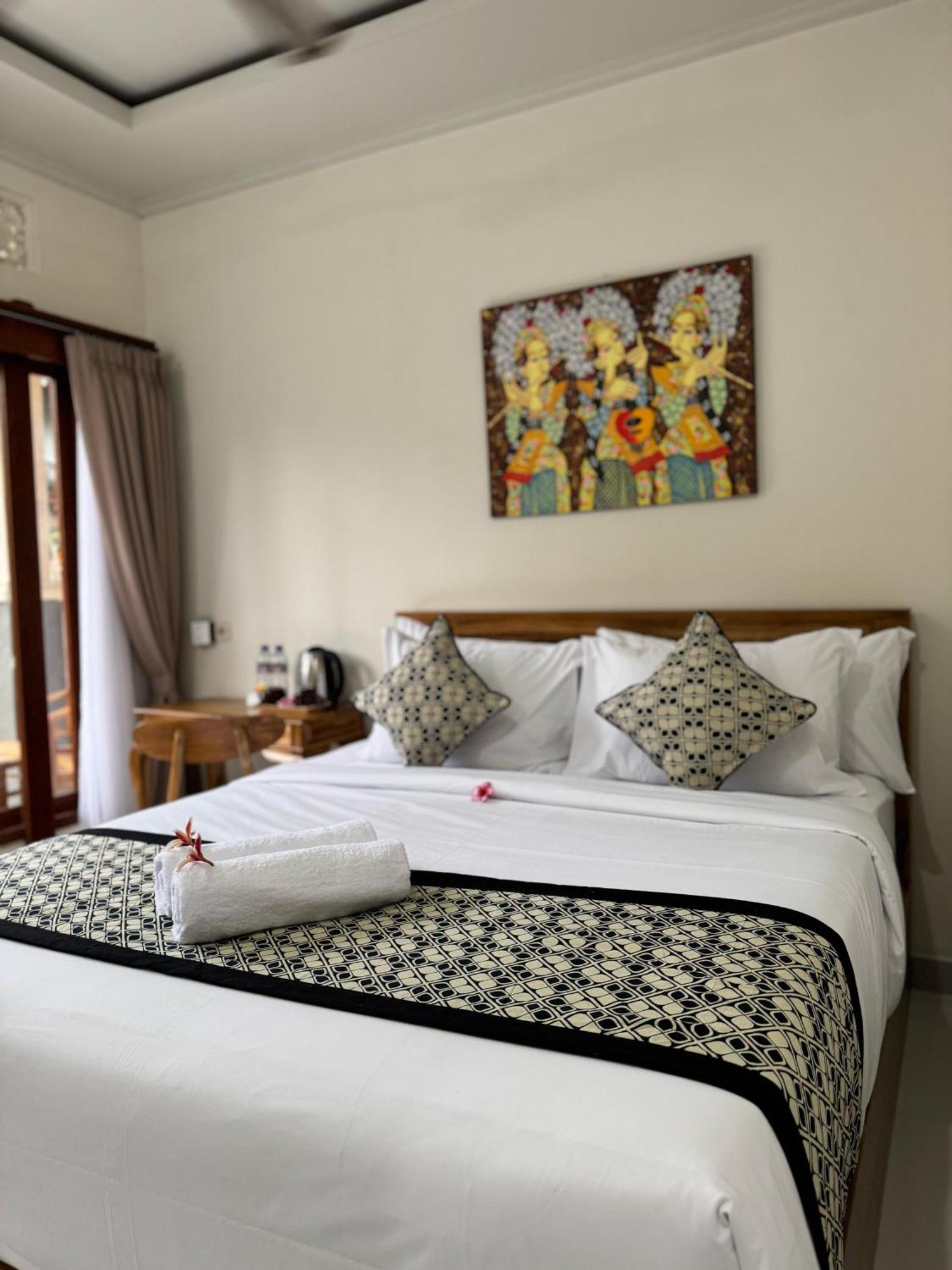 Guest house Tirta Sari House *